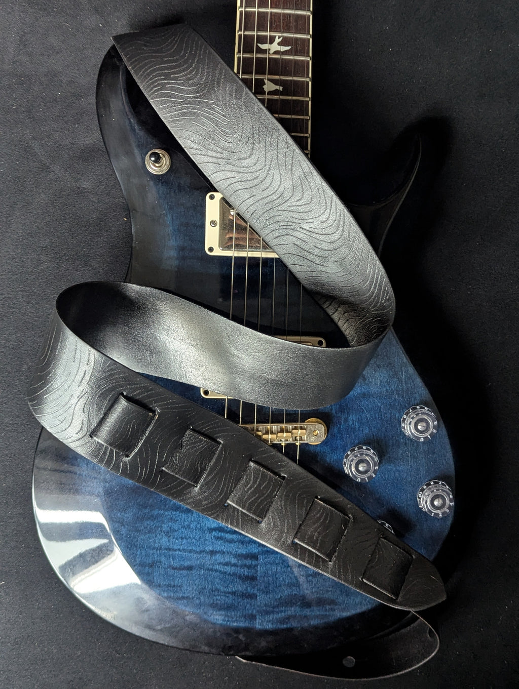 The Waves Guitar Strap